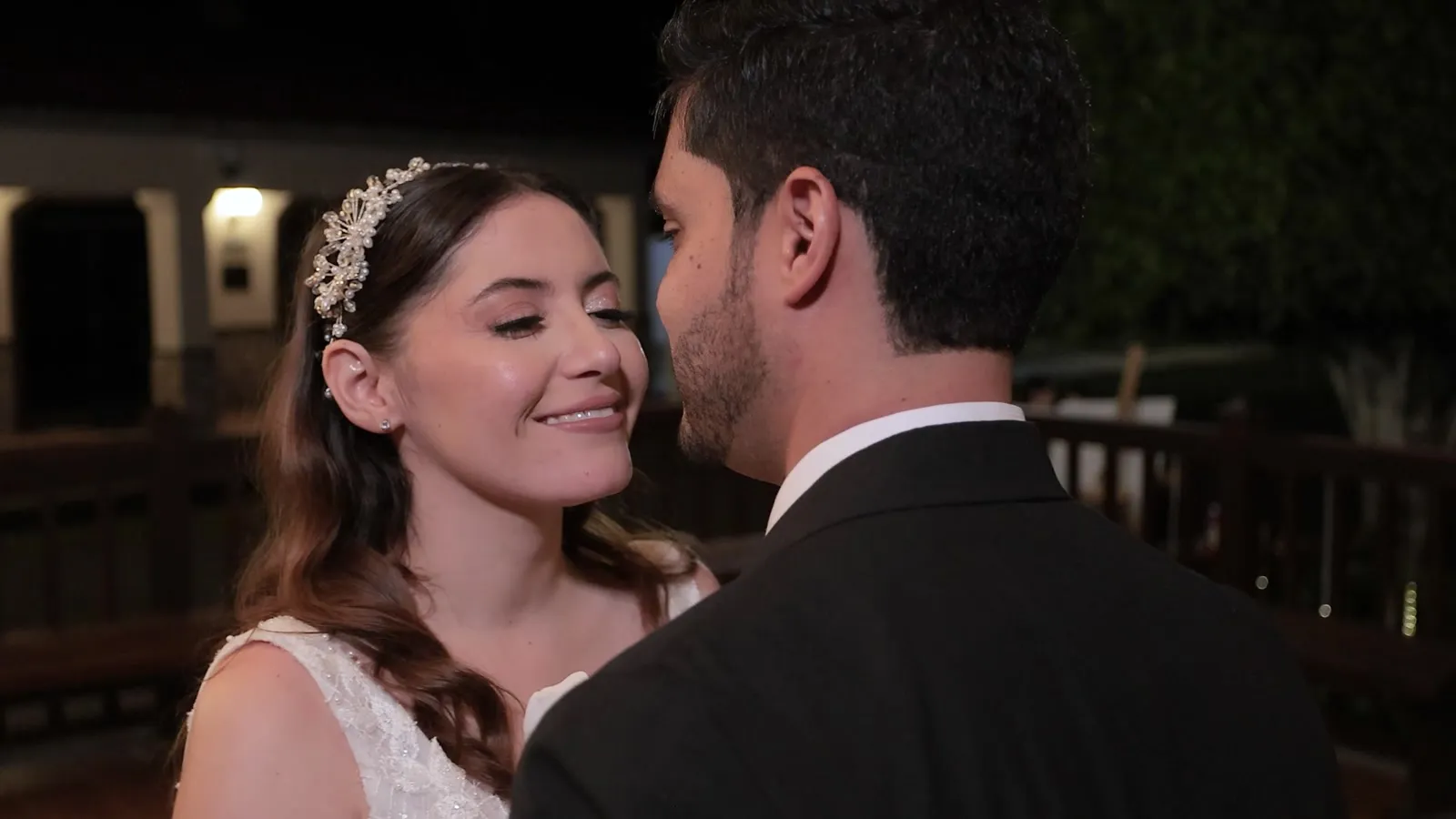 Juan & Sara, trailer